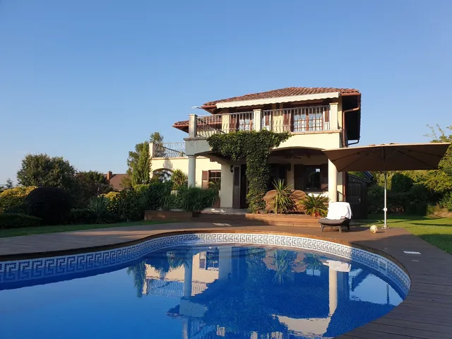 Eladó ház Balatonföldvár 250 nm