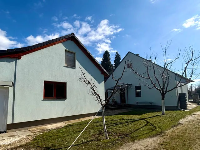 Eladó ház Balatonszárszó 140 nm