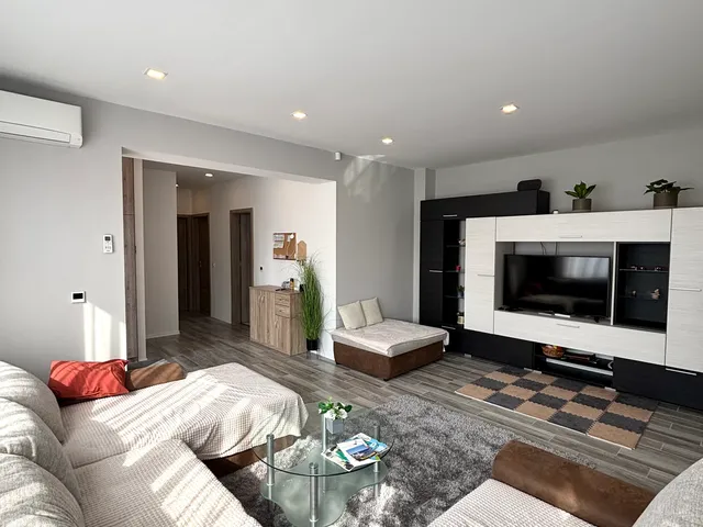 Eladó ház Siófok 144 nm