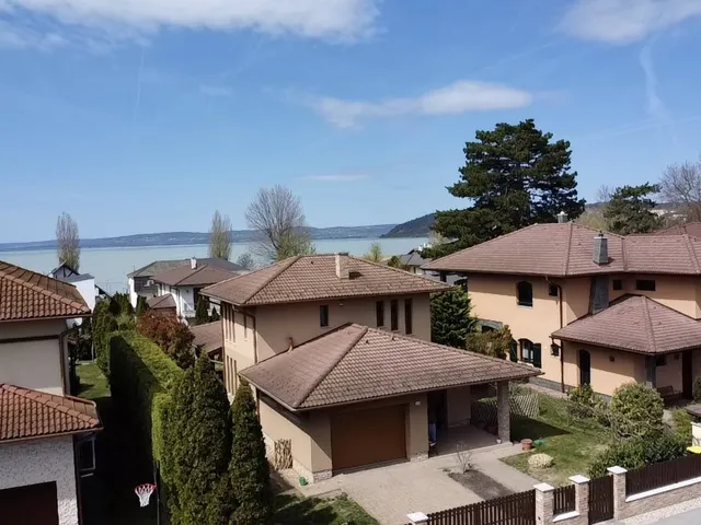 Eladó ház Szántód 177 nm