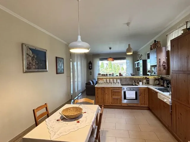 Eladó ház Szántód 177 nm