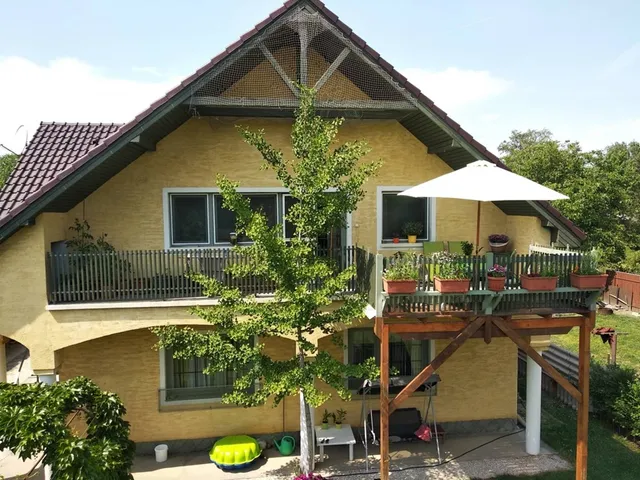 Eladó ház Zamárdi, Fürdőtelep 240 nm