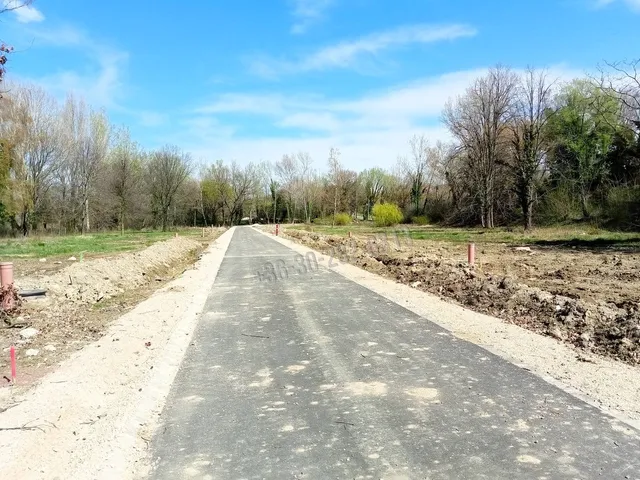 Eladó telek Balatonszárszó 747 nm