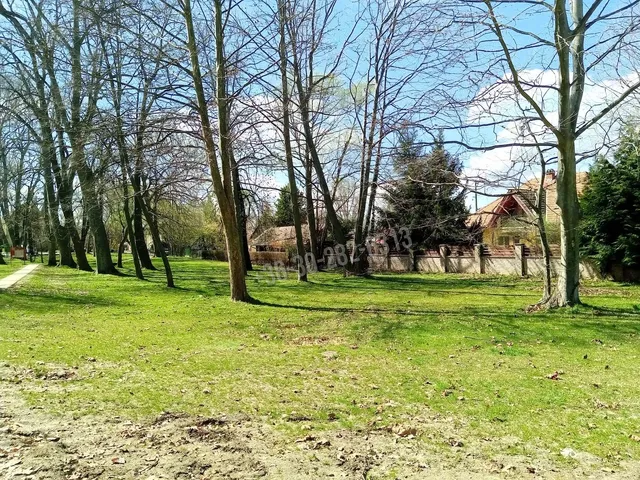 Eladó telek Balatonszárszó 747 nm
