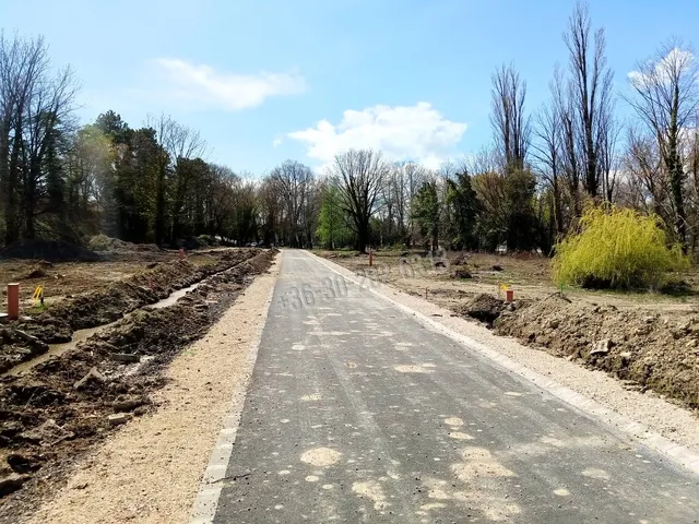 Eladó telek Balatonszárszó 747 nm