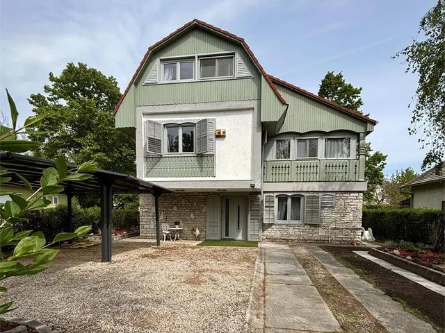 Eladó üdülő és hétvégi ház Zamárdi, Fürdőtelep 165 nm