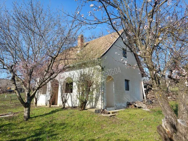 Eladó nyaraló Balatonendréd 40 nm