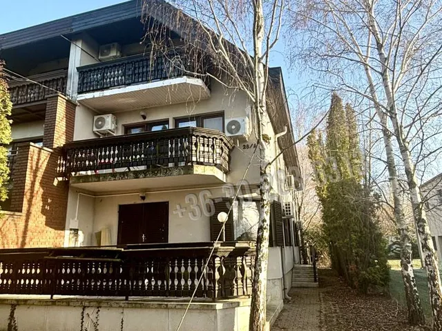 Eladó ház Zamárdi, Fürdőtelep 241 nm
