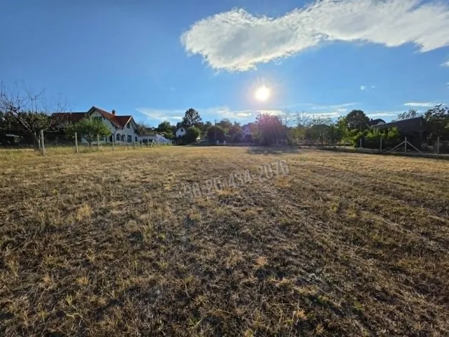 Eladó telek Zamárdi, Kőhegy, Felső pincesor 3000 nm