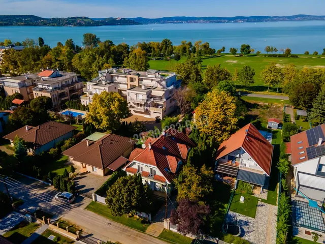 Eladó ház Zamárdi, Fürdőtelep 156 nm