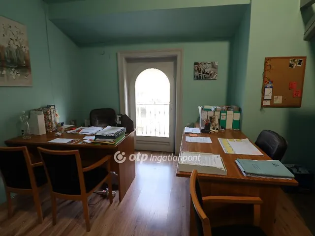 Eladó ház Budapest XIV. kerület 393 nm