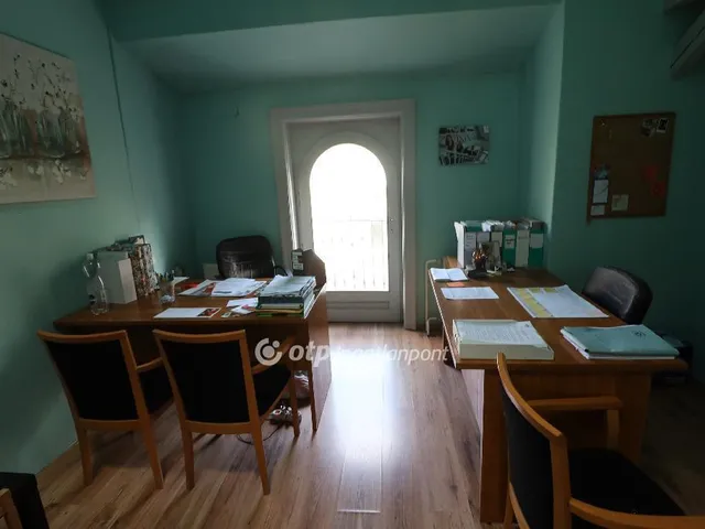 Eladó ház Budapest XIV. kerület 393 nm