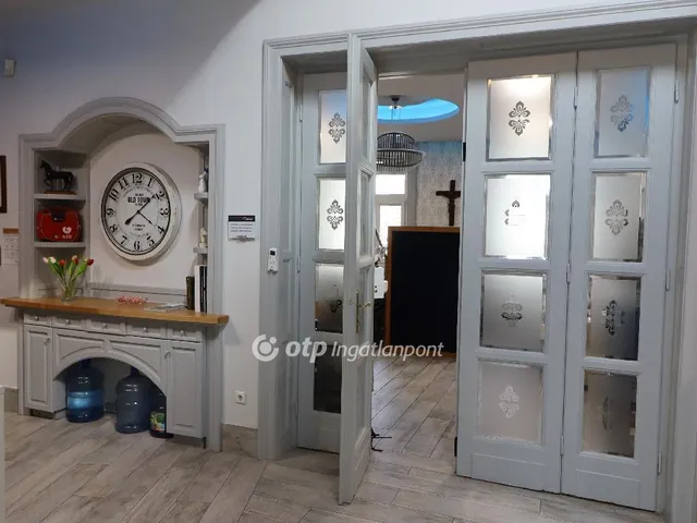 Eladó ház Budapest XIV. kerület 393 nm