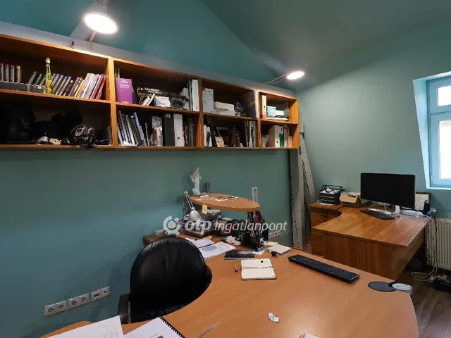 Eladó ház Budapest XIV. kerület 393 nm