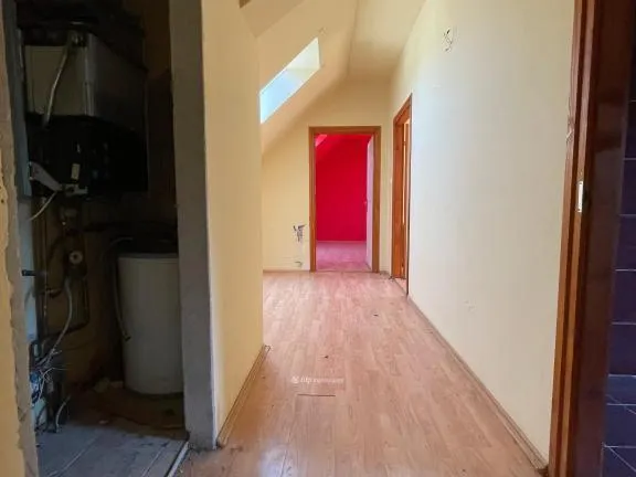 Eladó ház Budapest XVI. kerület 276 nm