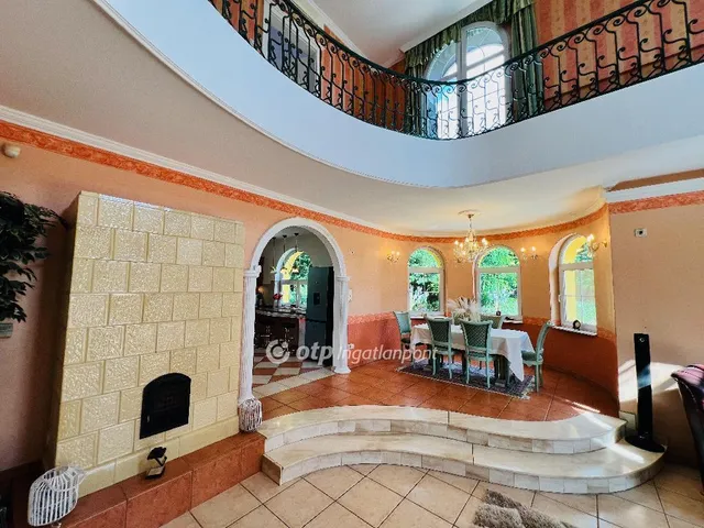 Eladó ház Budapest XVI. kerület 308 nm