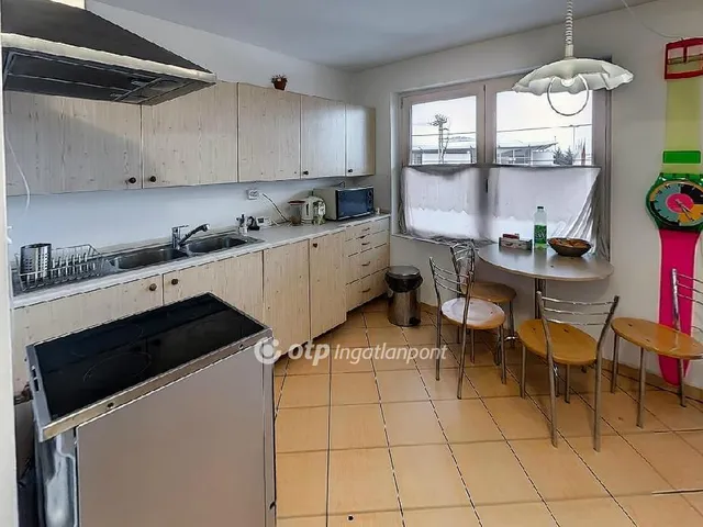 Eladó ház Vecsés 320 nm