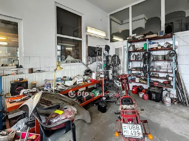 Eladó ház Vecsés 320 nm