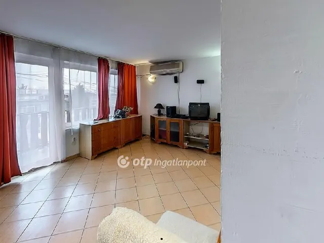 Eladó ház Vecsés 320 nm