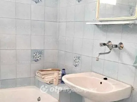 Eladó ház Szentlőrinckáta 150 nm