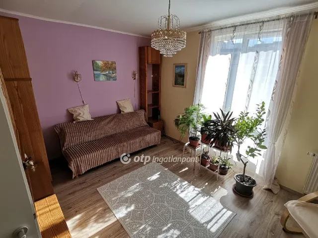 Eladó lakás Budapest XIV. kerület 93 nm