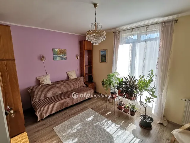 Eladó lakás Budapest XIV. kerület 93 nm
