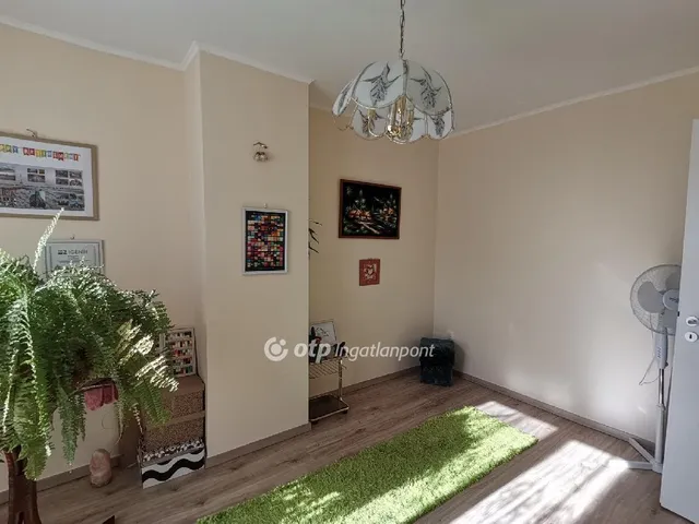 Eladó lakás Budapest XIV. kerület 93 nm