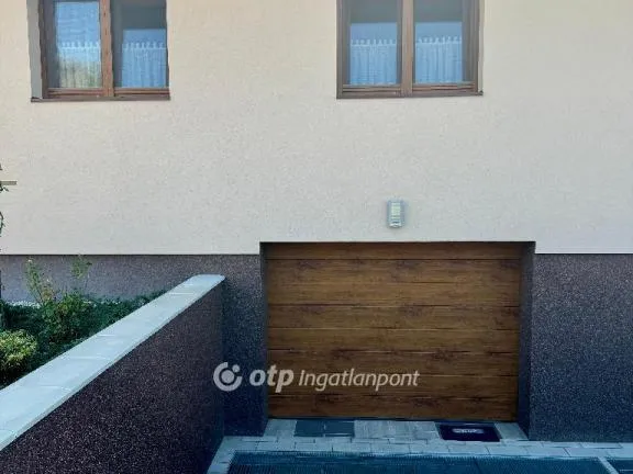 Eladó üdülő és hétvégi ház Szigetcsép 186 nm