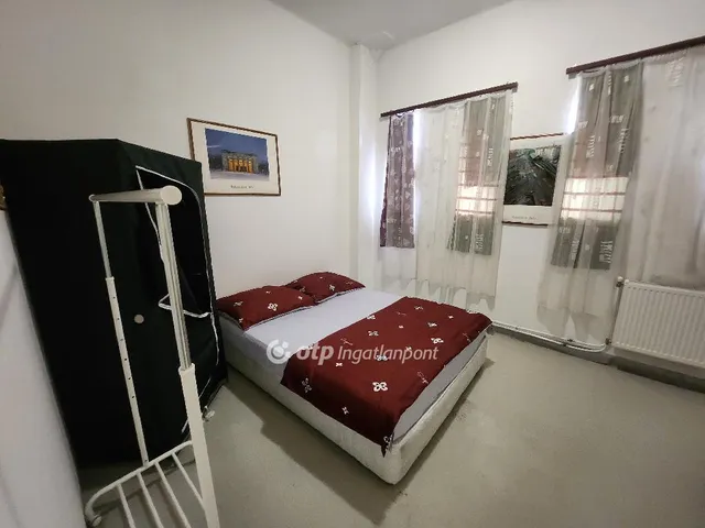 Eladó kereskedelmi és ipari ingatlan Budapest X. kerület 1500 nm