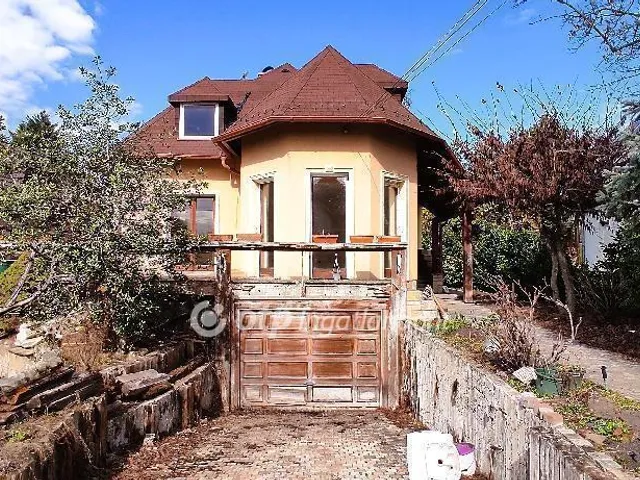 Eladó ház Budapest XVI. kerület 172 nm