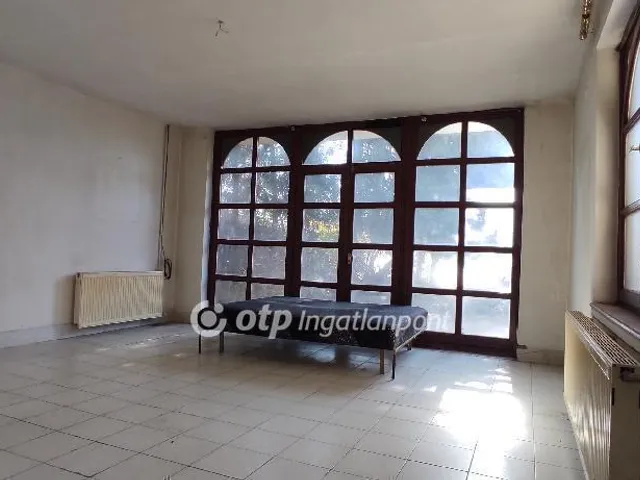 Eladó ház Budapest XVI. kerület 282 nm