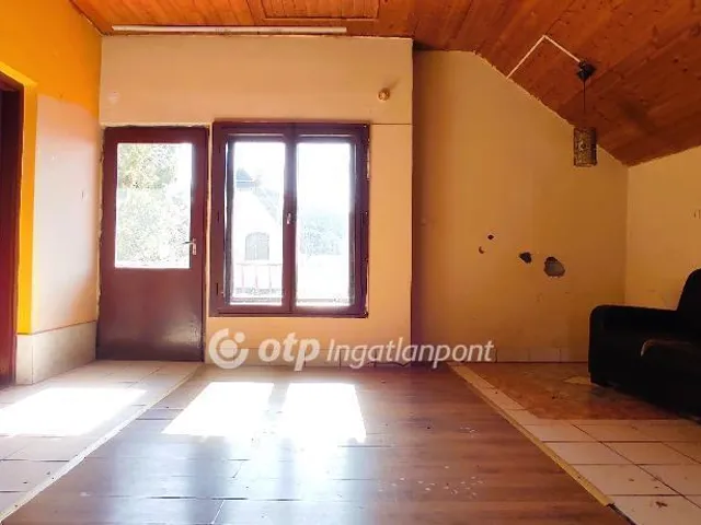 Eladó ház Budapest XVI. kerület 282 nm