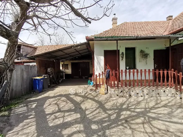 Eladó ház Dömsöd 80 nm