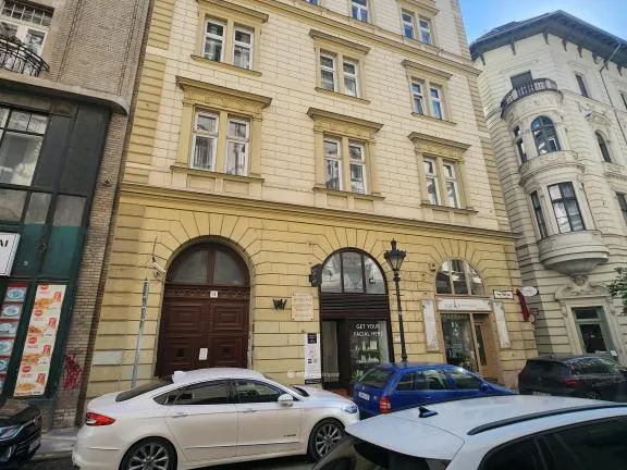 Eladó lakás Budapest V. kerület 100 nm