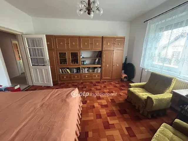 Eladó ház Veresegyház 200 nm