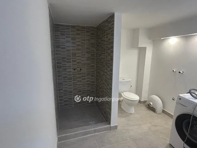 Eladó ház Veresegyház 200 nm