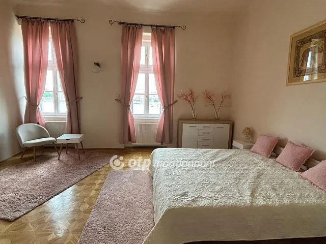Kiadó lakás Budapest I. kerület 90 nm