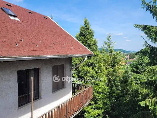 Eladó ház Solymár 199 nm