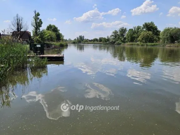 Eladó üdülő és hétvégi ház Dunaharaszti, Paradicsomsziget 68 nm