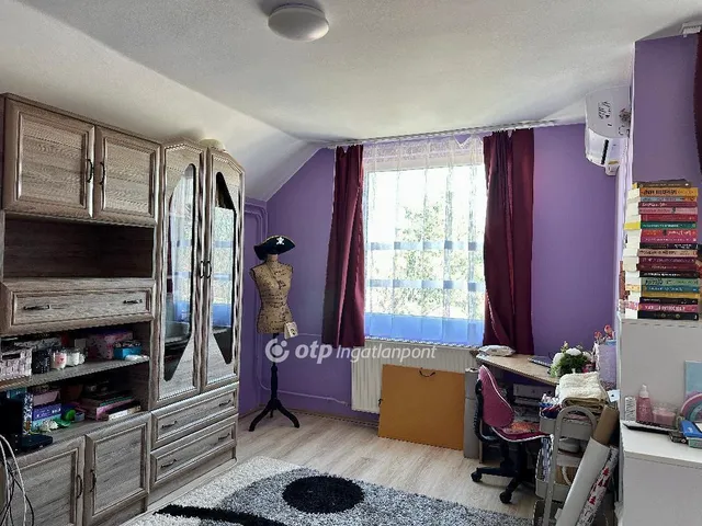 Eladó ház Dánszentmiklós 130 nm
