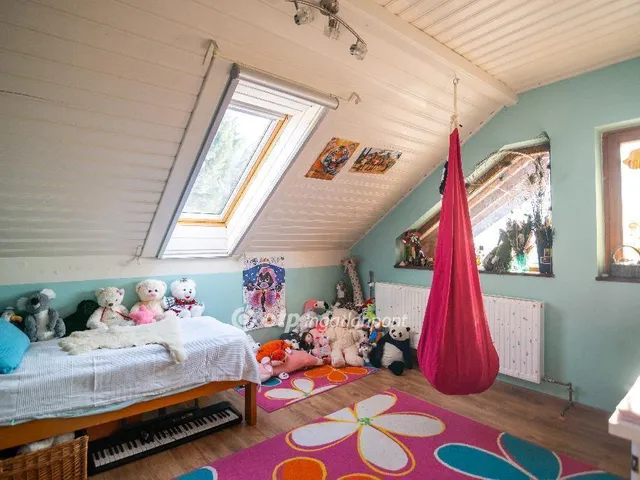 Eladó ház Fót 290 nm