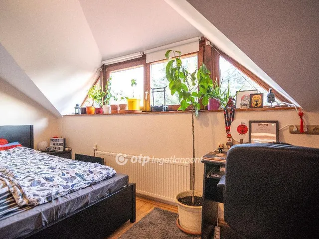 Eladó ház Fót 290 nm