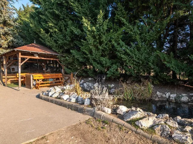 Eladó ház Fót 290 nm