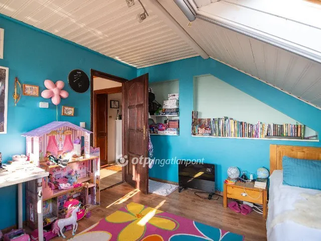 Eladó ház Fót 290 nm