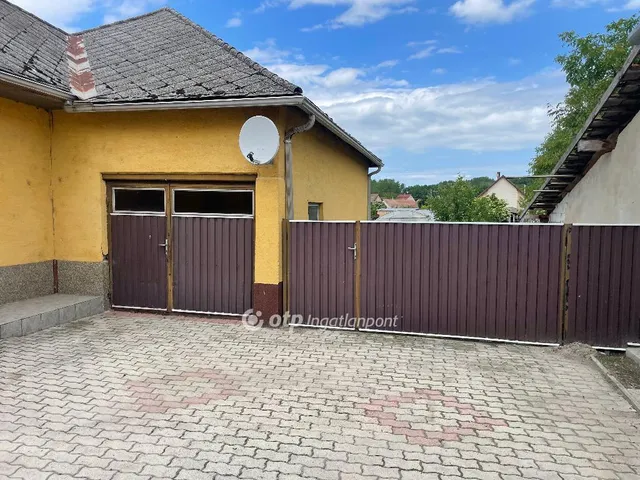 Eladó ház Dabas 160 nm