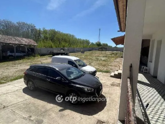 Eladó ház Galgahévíz 220 nm