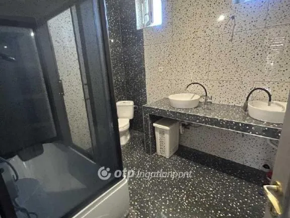 Eladó ház Galgahévíz 220 nm