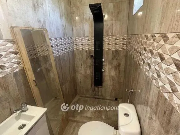 Eladó ház Galgahévíz 220 nm