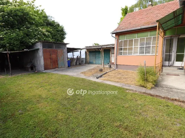 Eladó ház Makád 85 nm