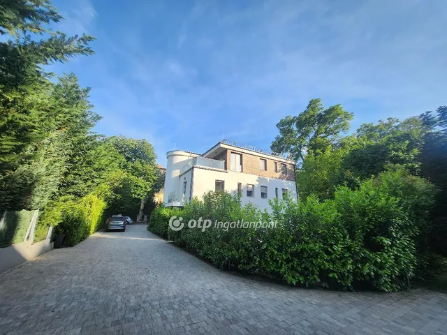 Eladó lakás Budapest II. kerület 78 nm